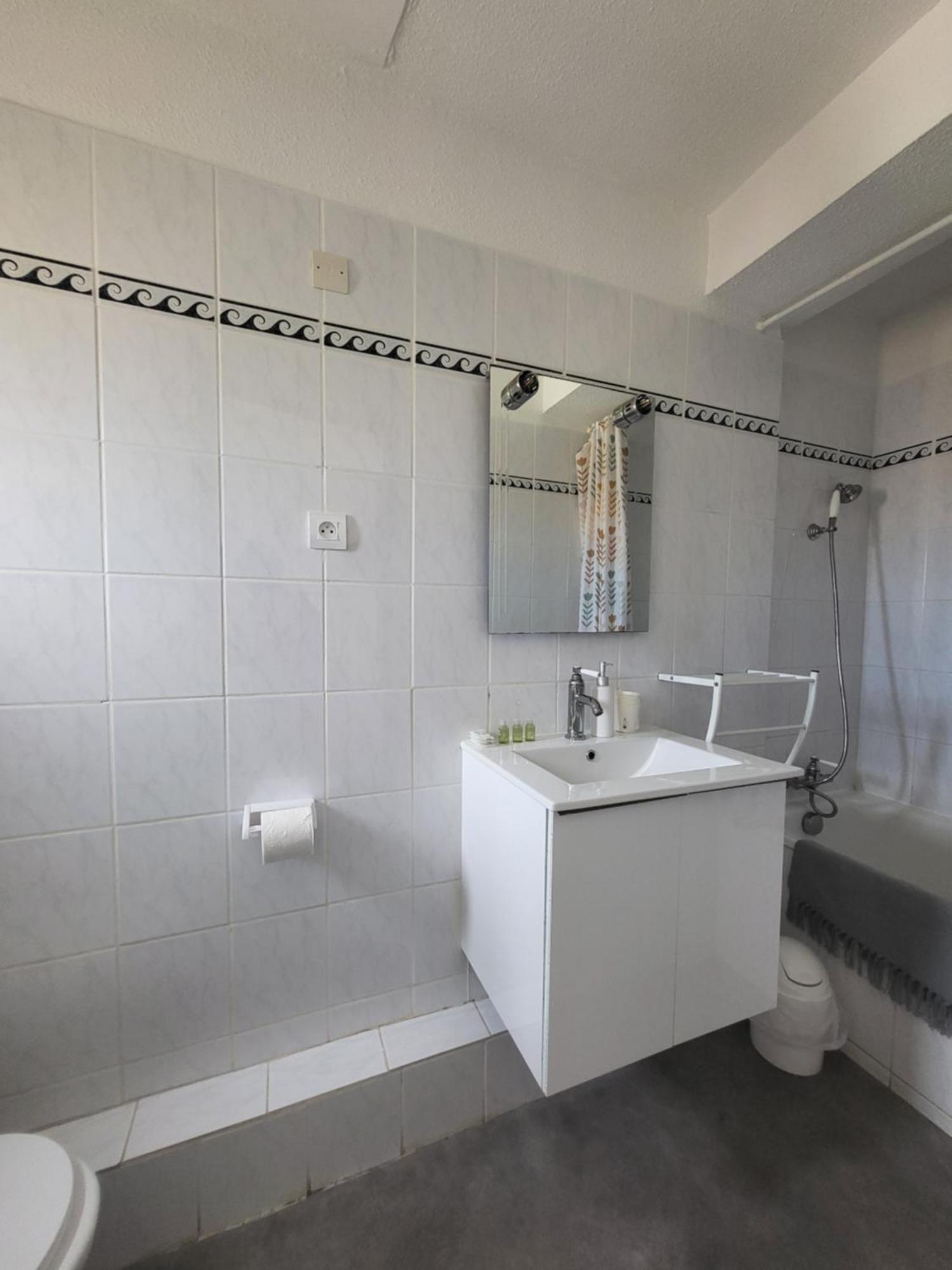 Hotel Le Chalet Valras-Plage Esterno foto