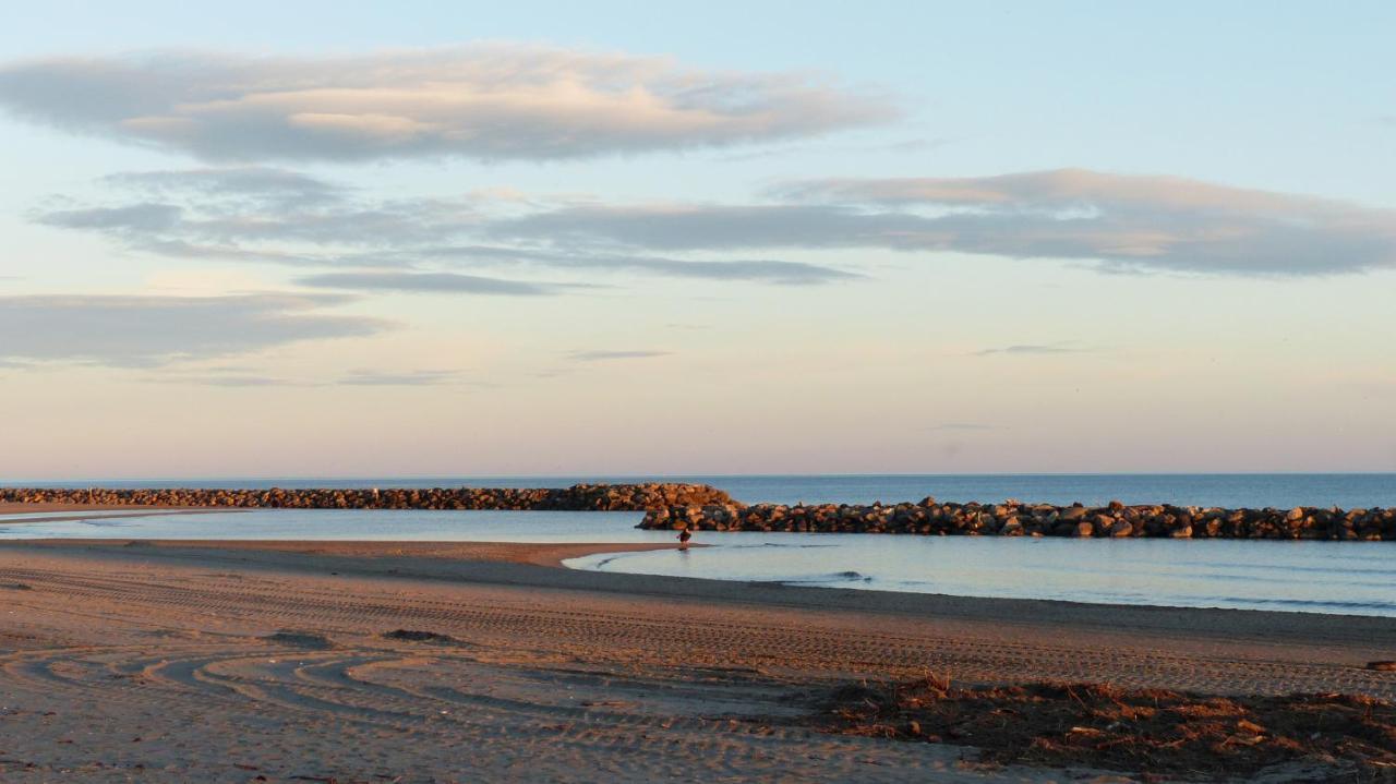 Hotel Le Chalet Valras-Plage Esterno foto
